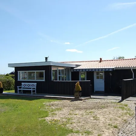 Holiday Close To The Beach Enghusvej 098538